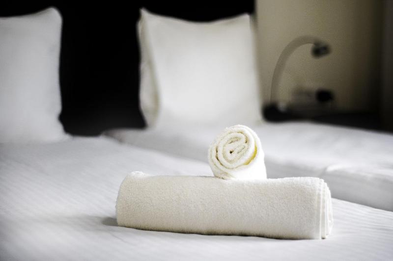 I Hotel - Oda