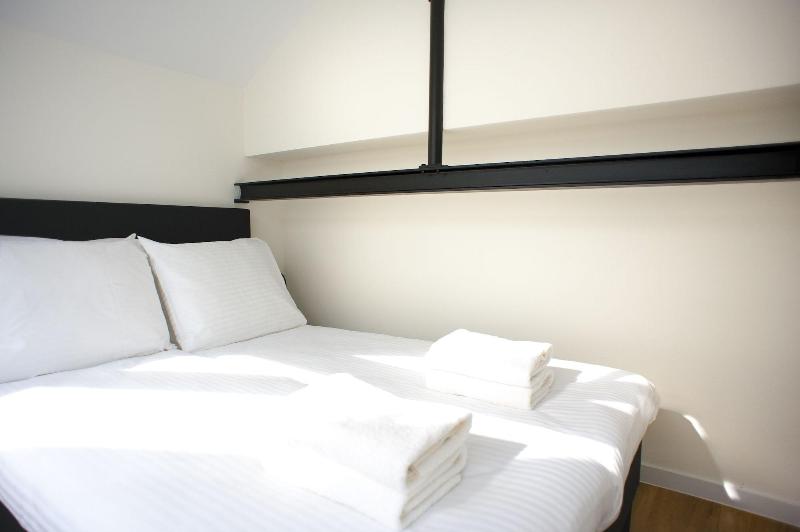 I Hotel - Oda