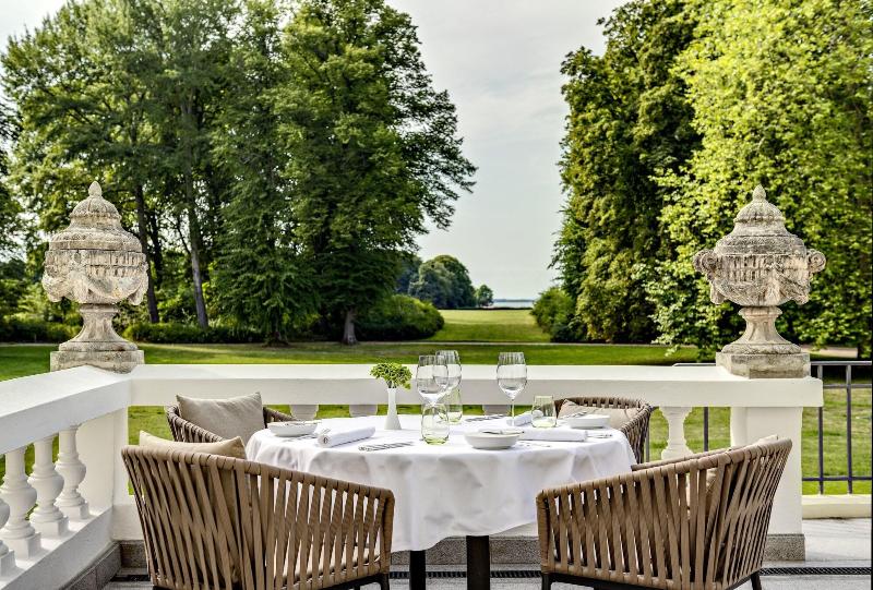 Weissenhaus Grand Village Resort & SPA - Restoran