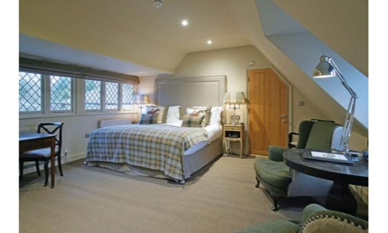 Wingrove House - Oda