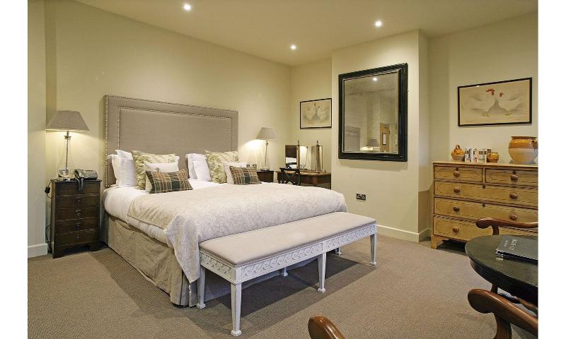 Wingrove House - Oda