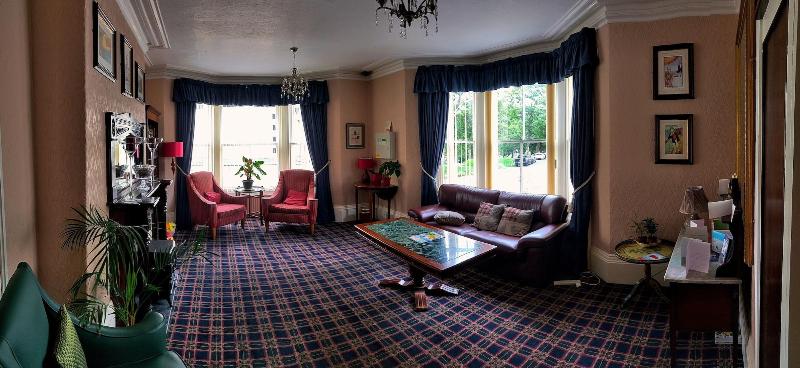 Rivelyn Hotel - Lobi