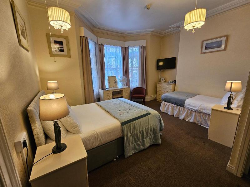 Rivelyn Hotel - Oda