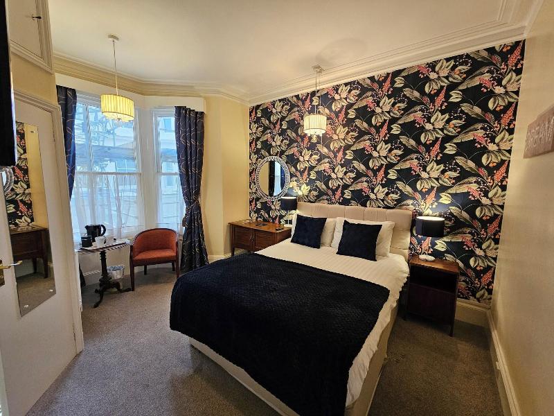 Rivelyn Hotel - Oda