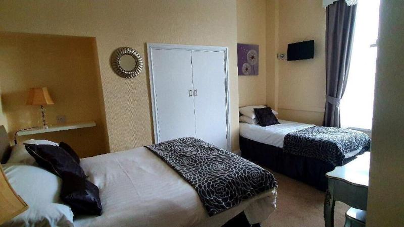 Rivelyn Hotel - Oda
