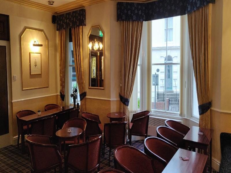 Rivelyn Hotel - Restoran