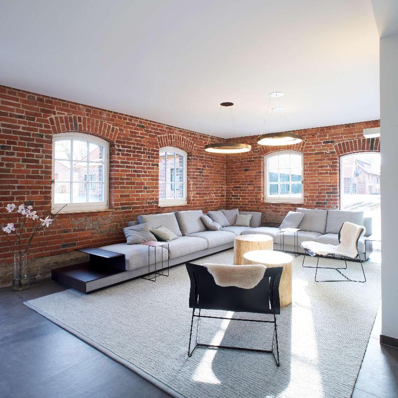 Yard Boarding Hotel - Lobi