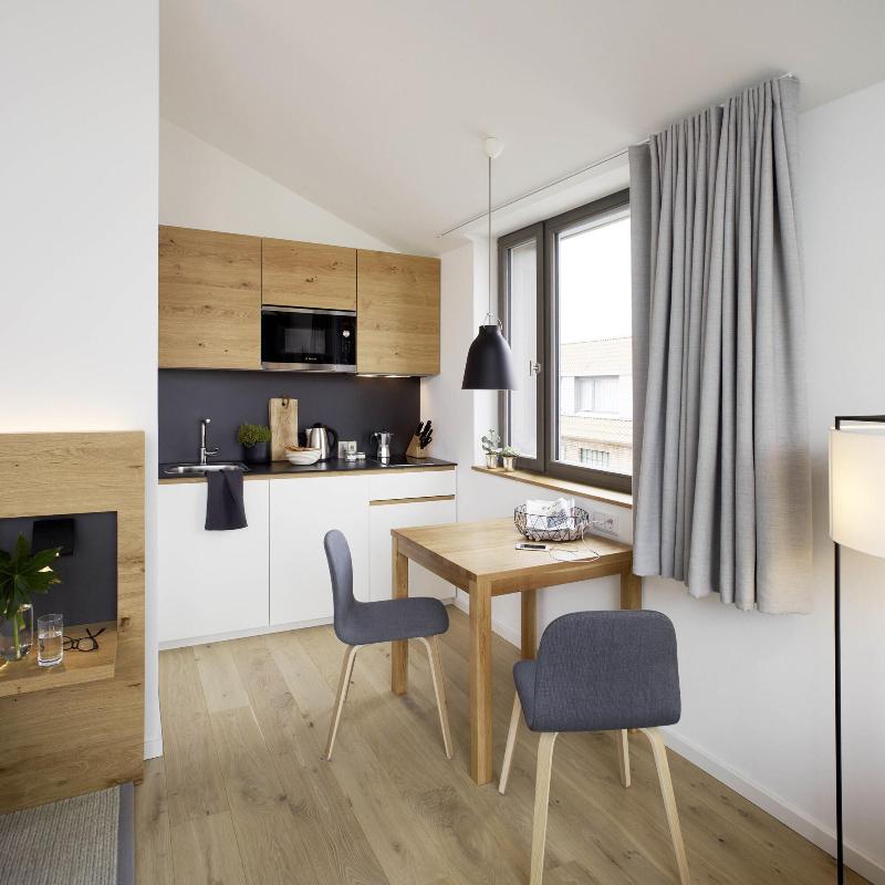 Yard Boarding Hotel - Oda