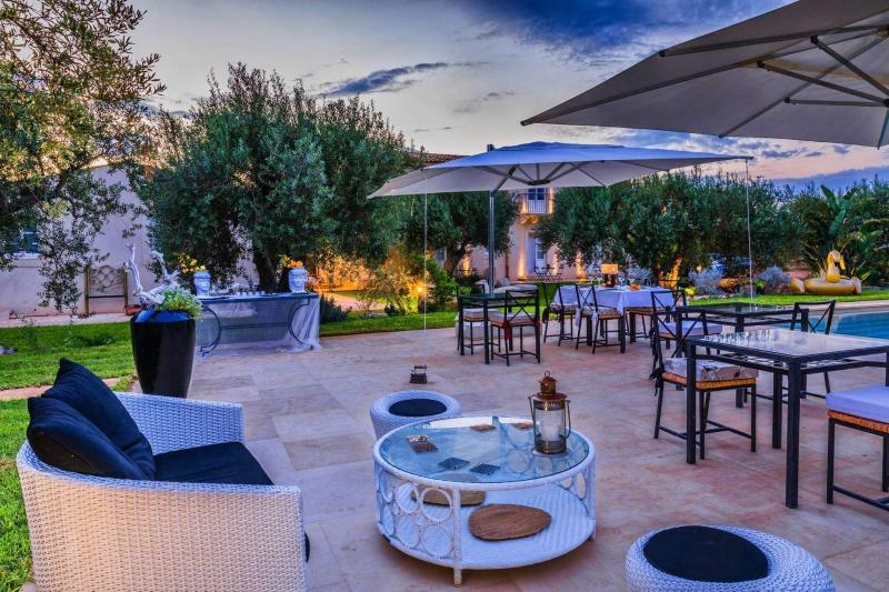 Zahir Country House - Teras