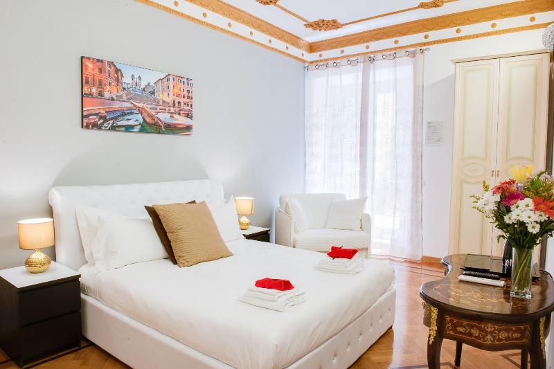 Lh Royal Suites - Oda