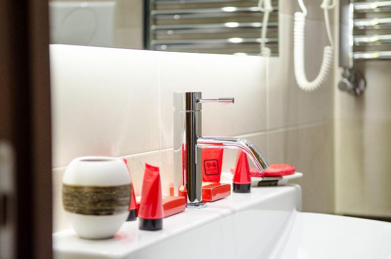 Lh Royal Suites - Oda