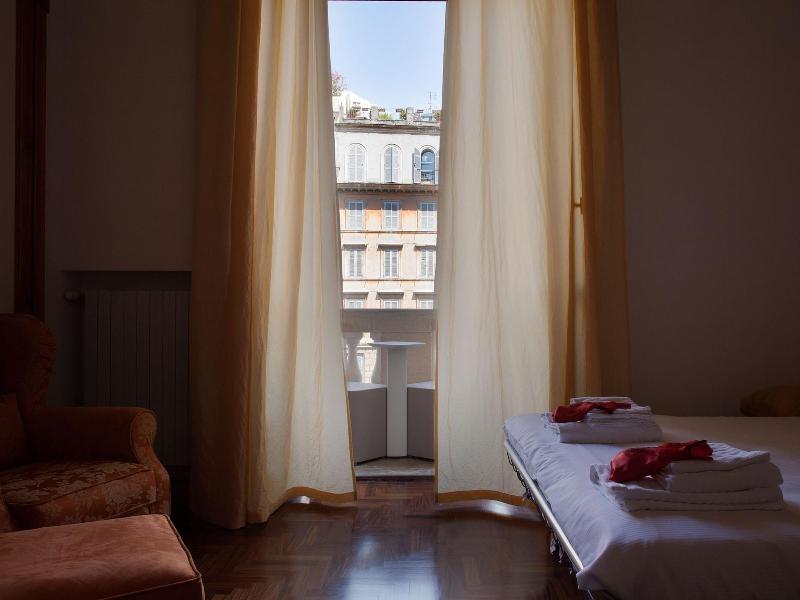 Lh Royal Suites - Oda