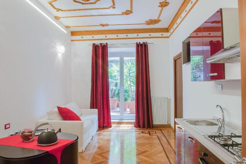 Lh Royal Suites - Oda