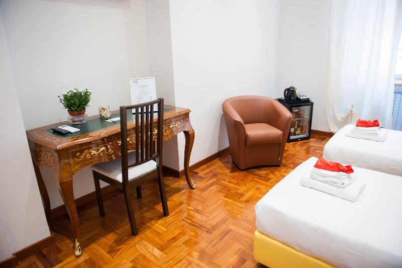 Lh Royal Suites - Oda