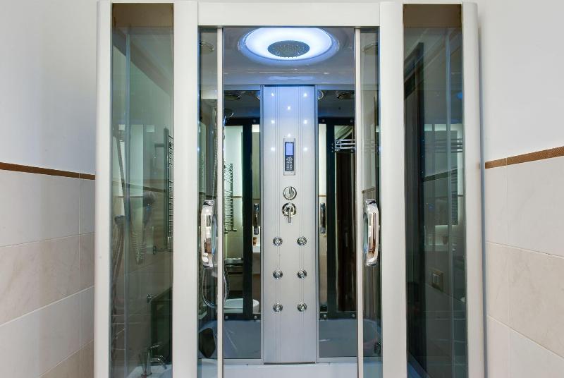 Lh Royal Suites - Oda