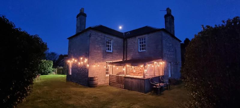 Parkhead House - Genel
