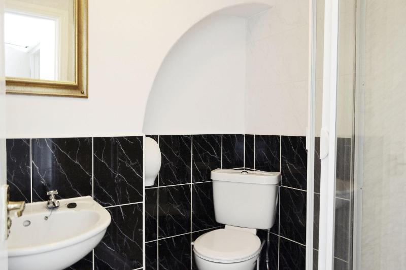 The Cardigan Bay Guest House - Oda