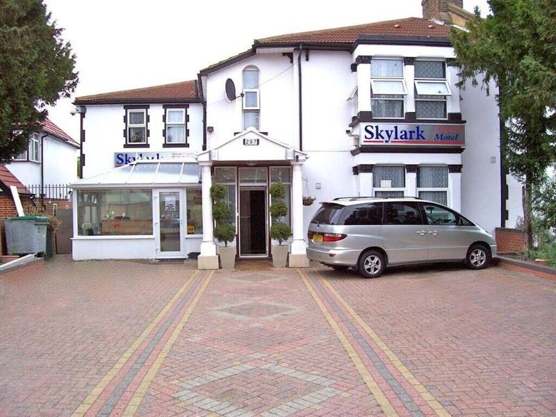 Skylark B&B - Genel