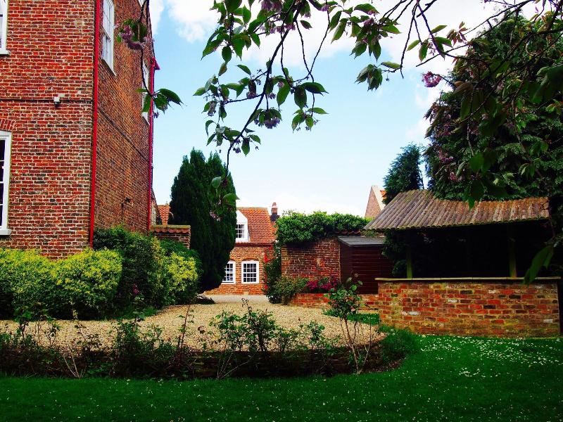Wrangham House Hotel - Genel