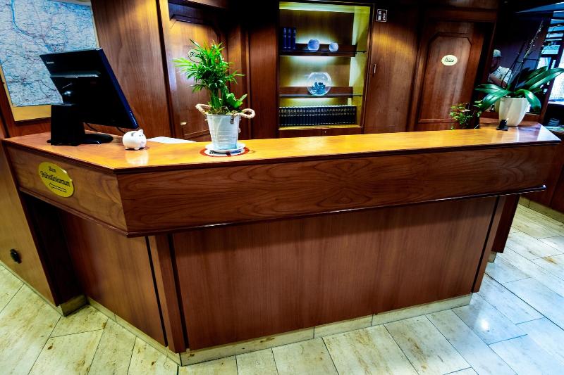 Hotel Schomacker - Lobi