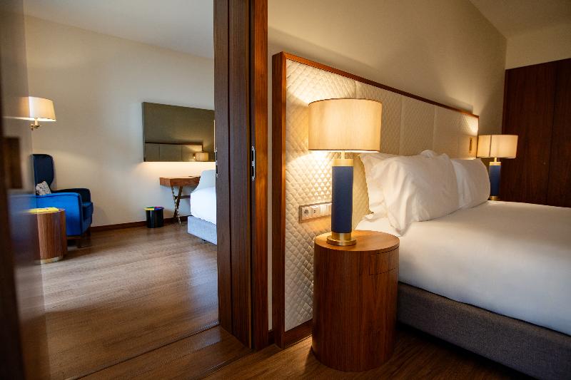 Boeira Garden Hotel Porto Gaia, Curio Collection - Oda
