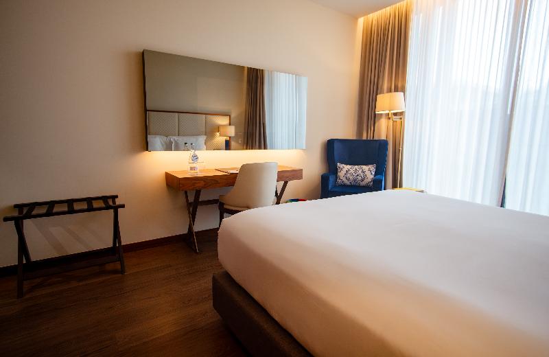 Boeira Garden Hotel Porto Gaia, Curio Collection - Oda