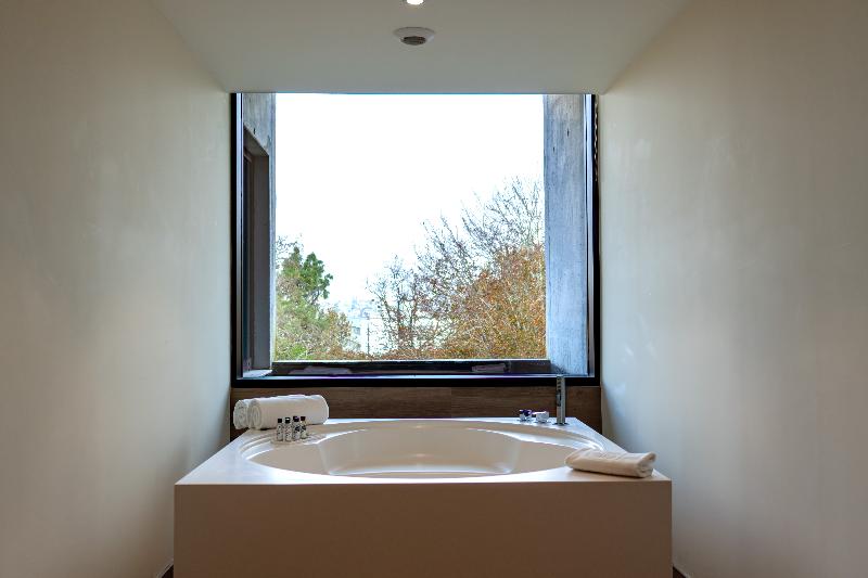 Boeira Garden Hotel Porto Gaia, Curio Collection - Oda