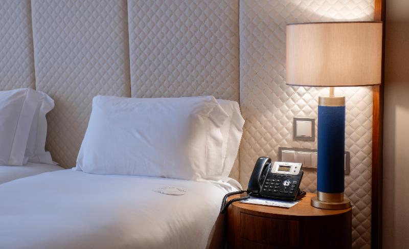 Boeira Garden Hotel Porto Gaia, Curio Collection - Oda