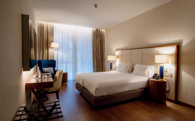 Boeira Garden Hotel Porto Gaia, Curio Collection - Oda