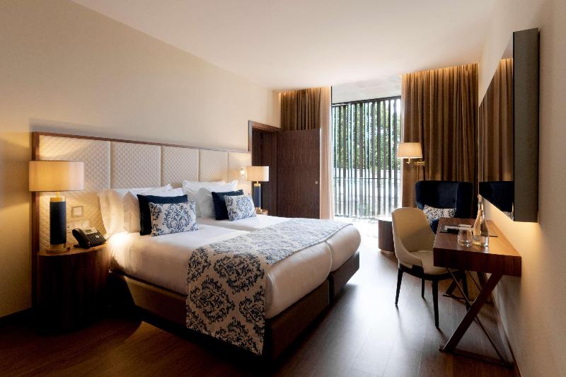 Boeira Garden Hotel Porto Gaia, Curio Collection - Oda