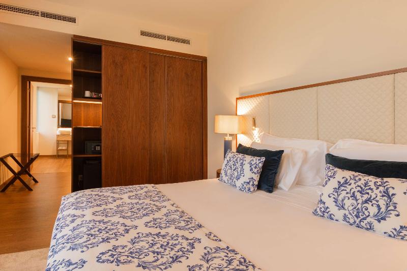 Boeira Garden Hotel Porto Gaia, Curio Collection - Oda