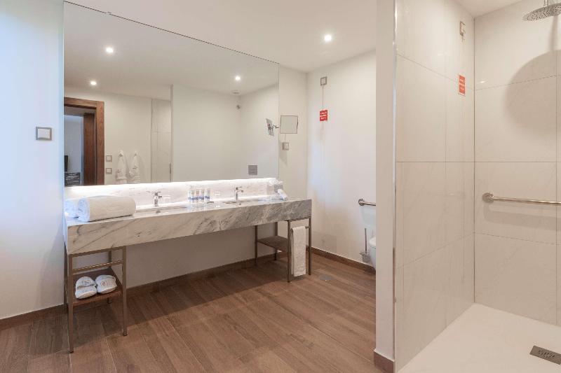 Boeira Garden Hotel Porto Gaia, Curio Collection - Oda