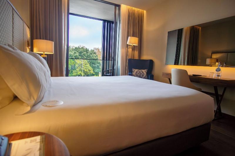 Boeira Garden Hotel Porto Gaia, Curio Collection - Oda