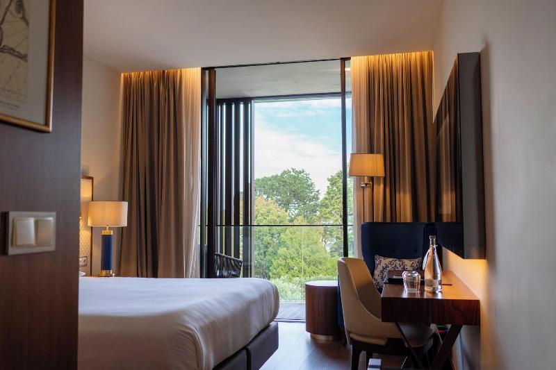 Boeira Garden Hotel Porto Gaia, Curio Collection - Oda