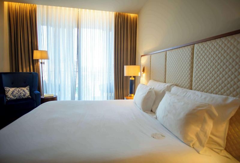 Boeira Garden Hotel Porto Gaia, Curio Collection - Oda