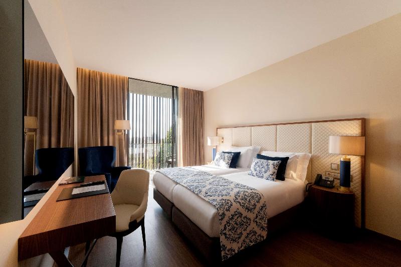 Boeira Garden Hotel Porto Gaia, Curio Collection - Oda