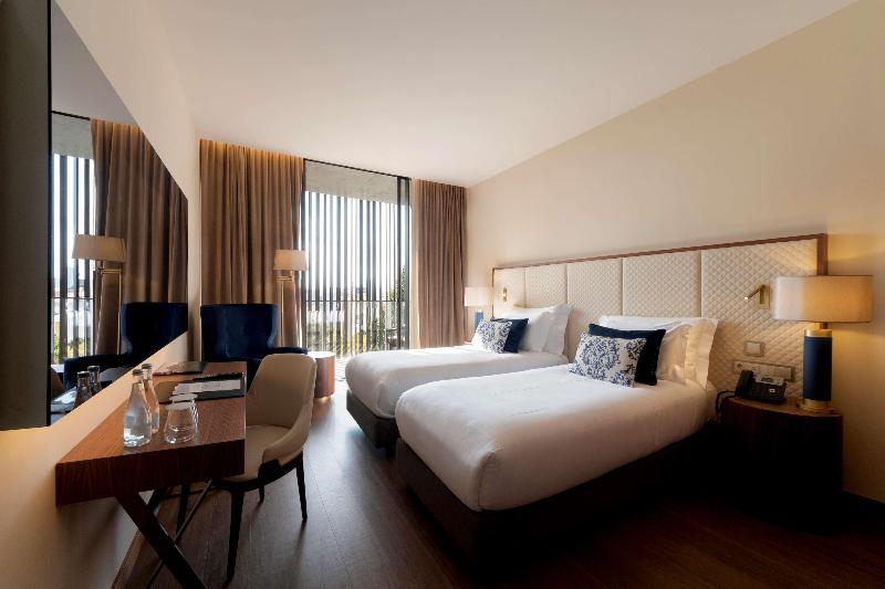 Boeira Garden Hotel Porto Gaia, Curio Collection - Oda