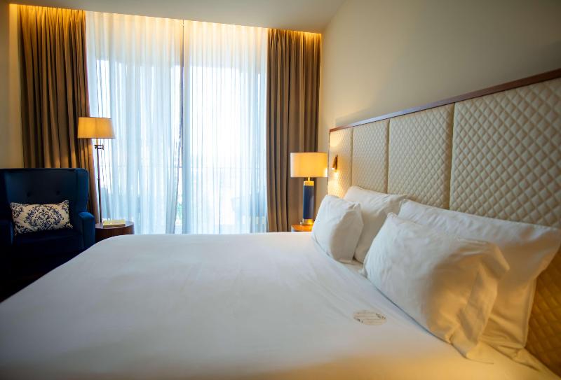 Boeira Garden Hotel Porto Gaia, Curio Collection - Oda