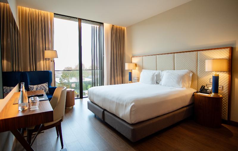 Boeira Garden Hotel Porto Gaia, Curio Collection - Oda