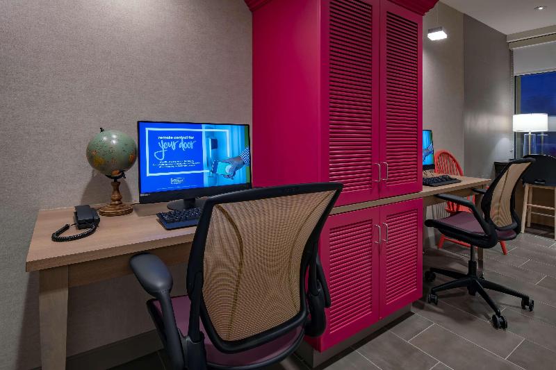 Home2 Suites by Hilton Wayne - Toplantı