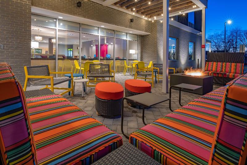 Home2 Suites by Hilton Wayne - Genel