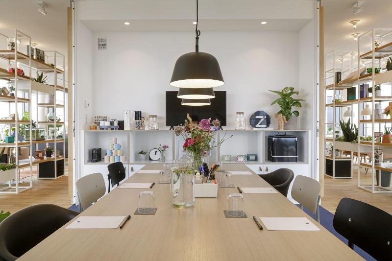 Zoku Vienna - Toplantı
