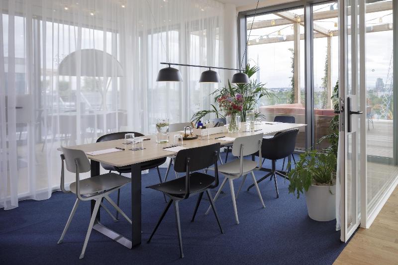 Zoku Vienna - Toplantı