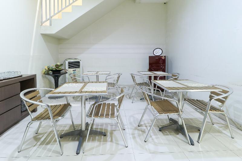 HOME Guesthouse by ZUZU - Genel