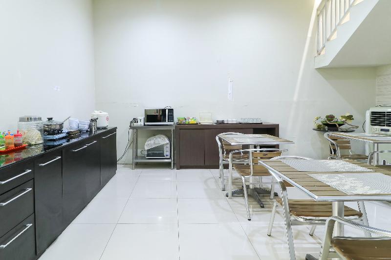 HOME Guesthouse by ZUZU - Genel