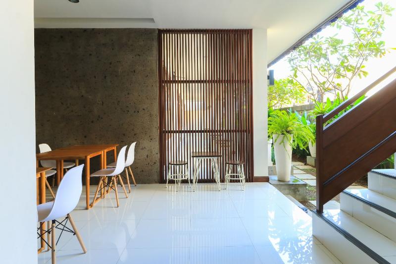Kak Garden Inn by ZUZU - Lobi