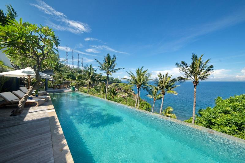Malimbu Cliff Villa - Aktivite