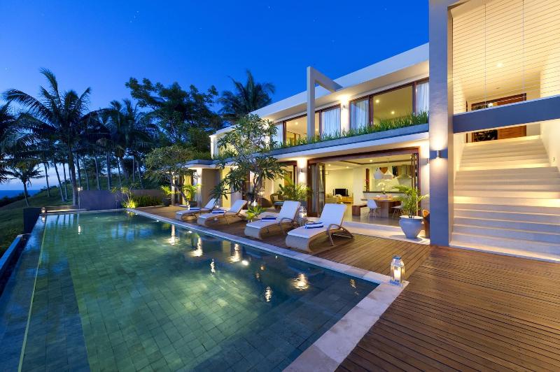 Malimbu Cliff Villa - Genel