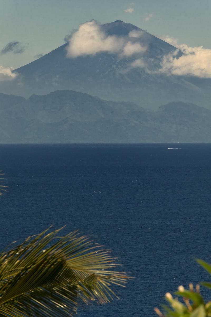 Malimbu Cliff Villa - Genel