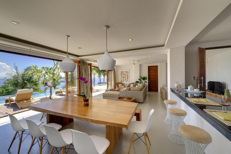 Malimbu Cliff Villa - Oda
